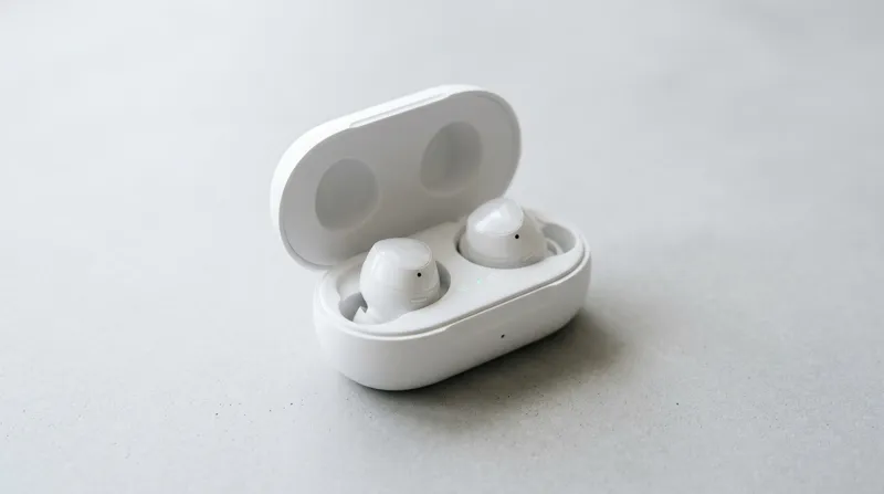 AirPods 4 vs AirPods Pro 3